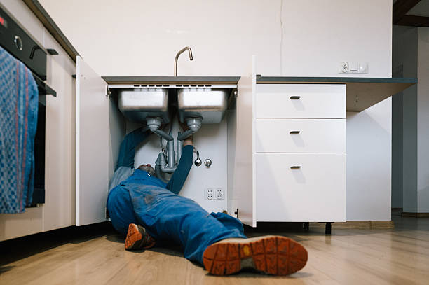 Professional Leak Detection technician working in Bennington, NH